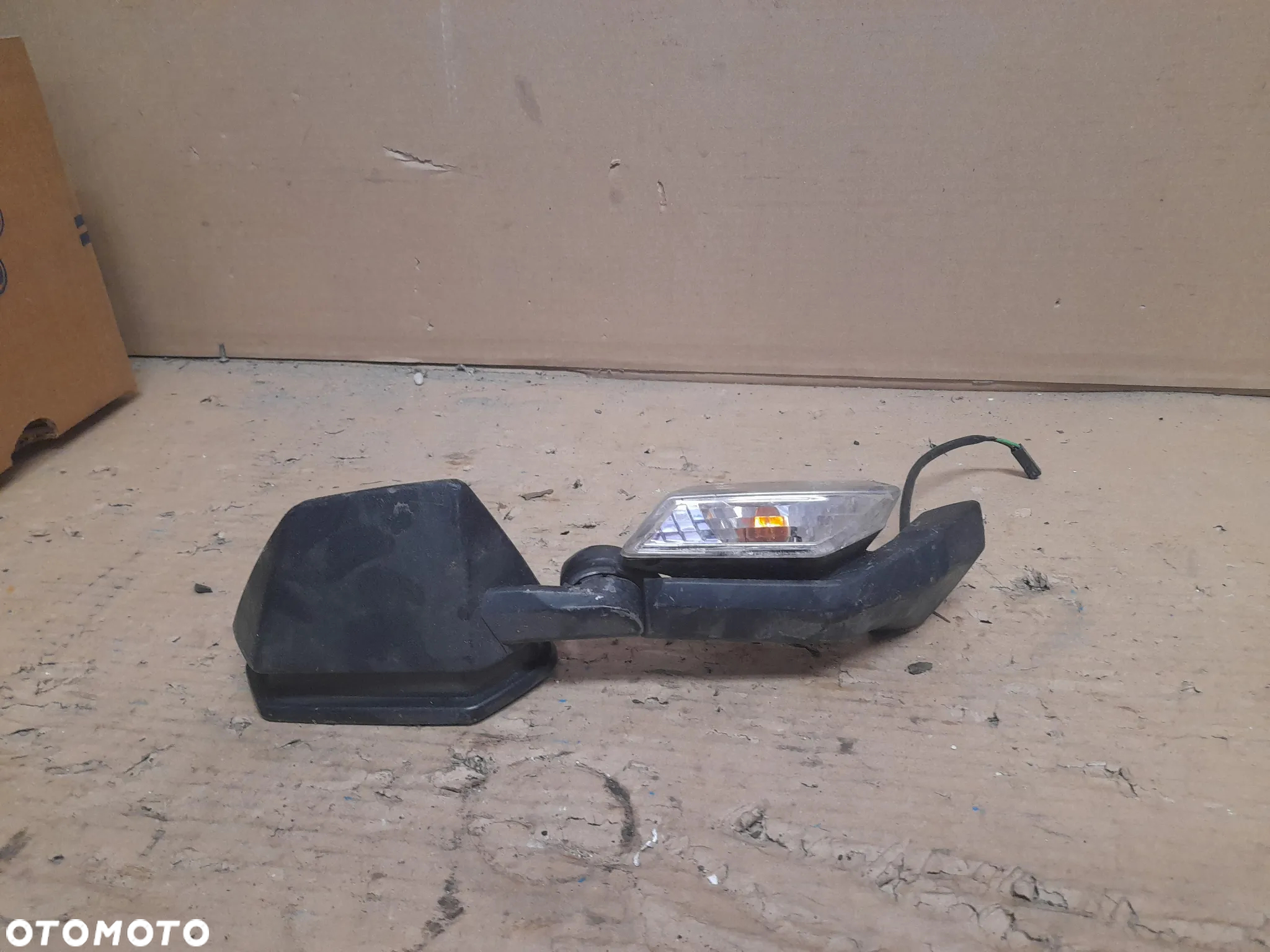 MOTOCYKL LEWE LUSTERKO 005007 1628-004 Suzuki gsxr - 4