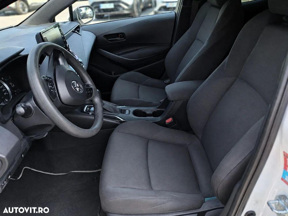 Toyota Corolla - 18