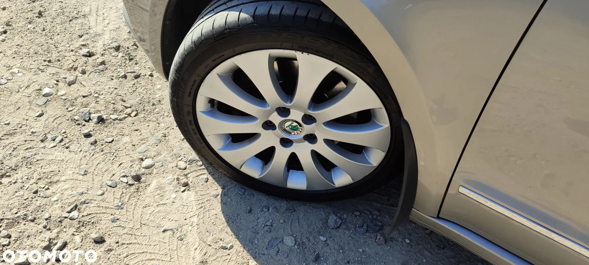 Skoda Superb 2.0 TDI Platinum DSG - 26