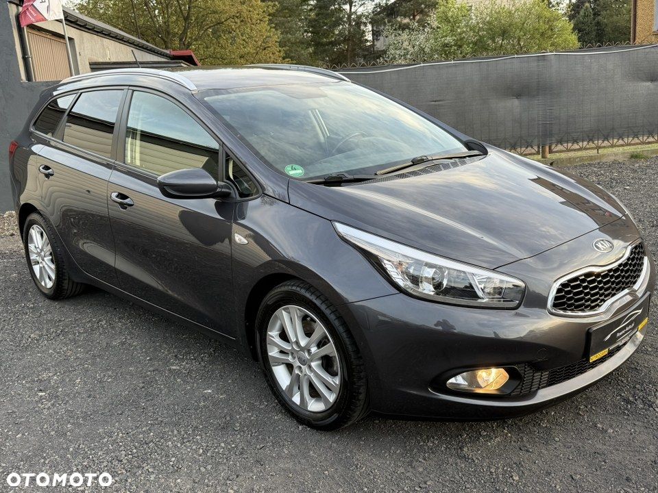 Kia Ceed 1.6 GDI Dream Team Edition - 5