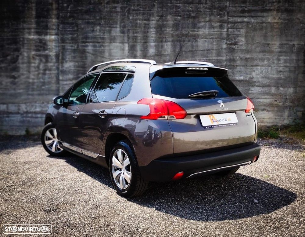 Peugeot 2008 1.2 PureTech Allure - 3