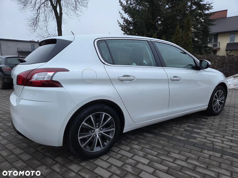 Peugeot 308 125 THP Allure - 4