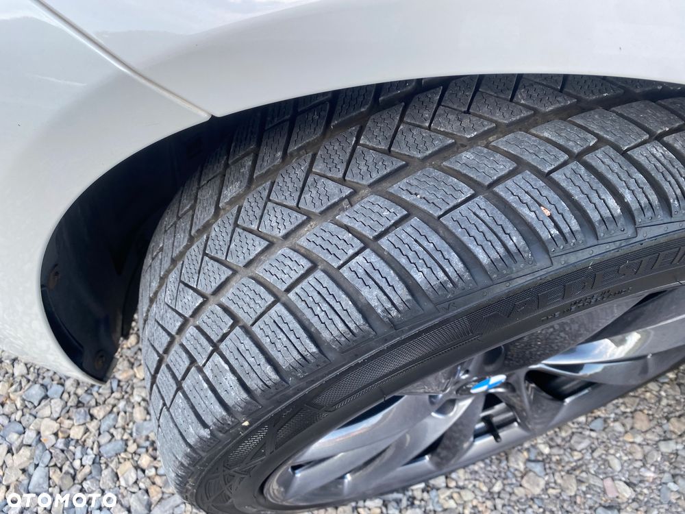 BMW Seria 3 318d Sport Line - 16
