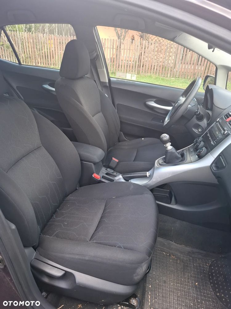 Toyota Auris 1.33 VVT-i Terra - 13