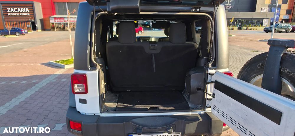 Jeep Wrangler 2.8 CRD Automatik Rubicon - 10