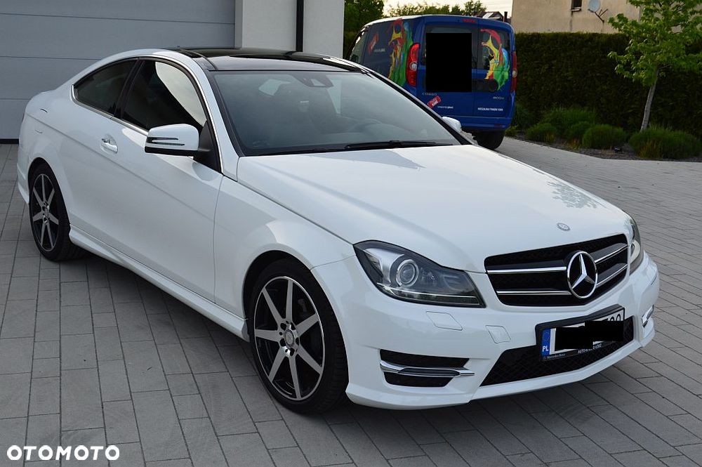 Mercedes-Benz Klasa C 250 CGI BlueEff Sport - 5