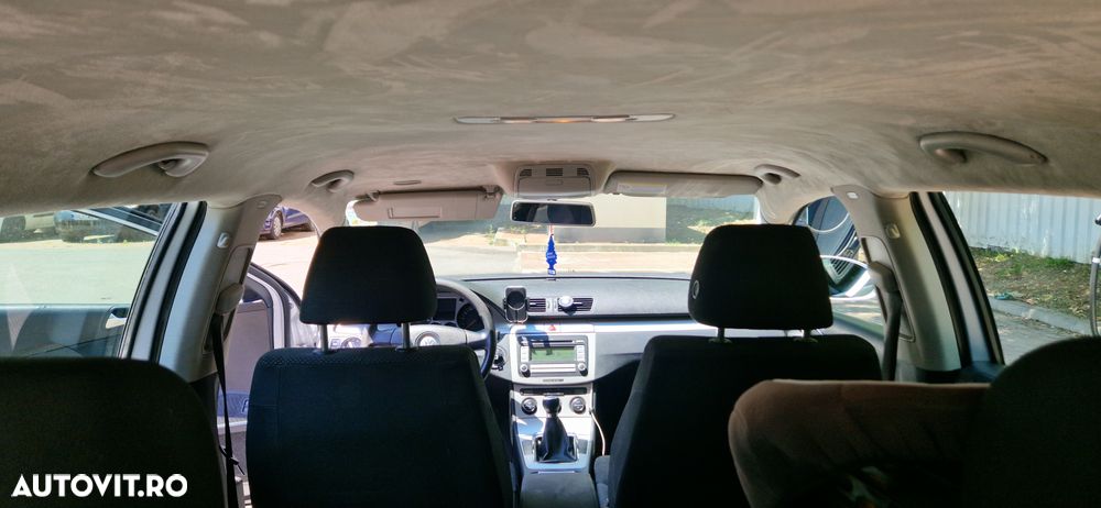 Volkswagen Passat - 13
