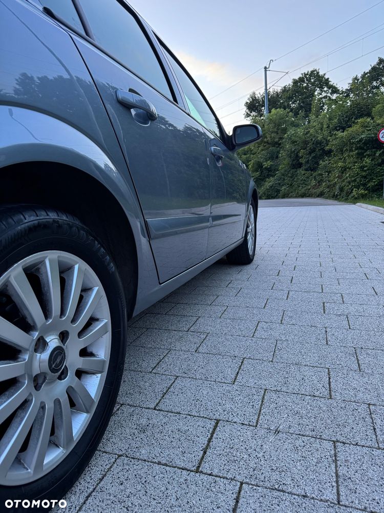 Opel Astra 1.6 Catch me - 10