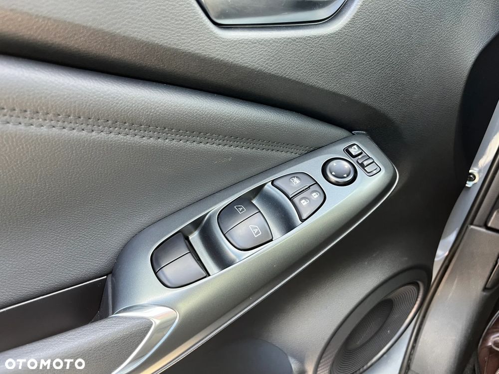 Nissan Juke 1.0 DIG-T N-Connecta DCT - 12