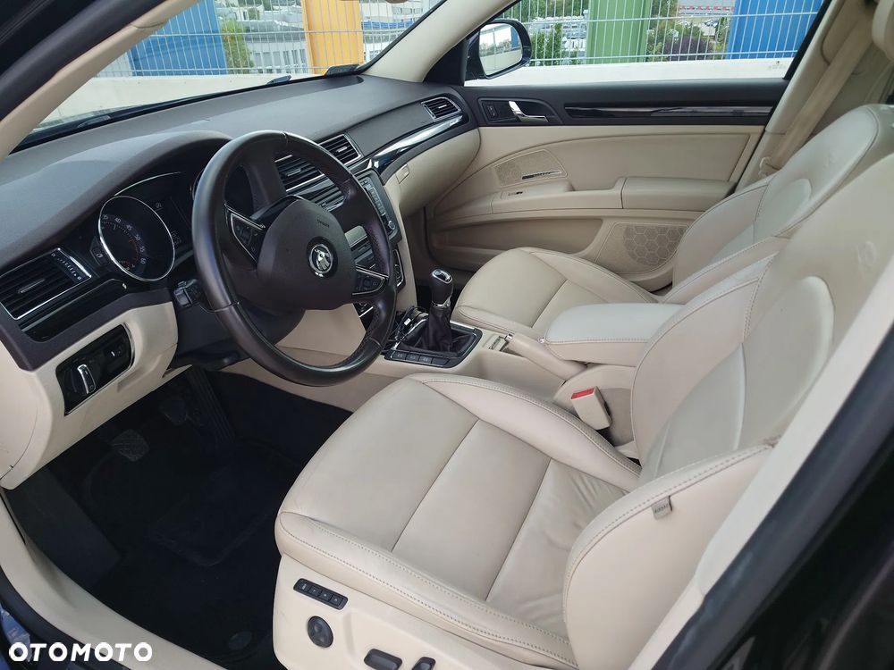 Skoda Superb - 17