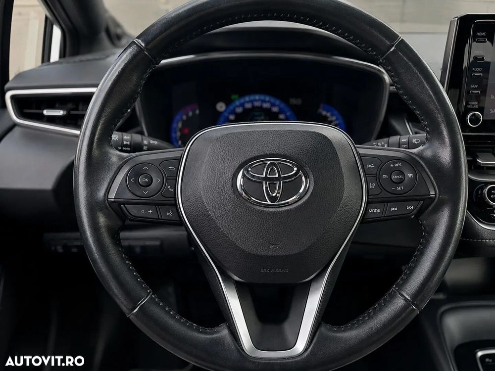 Toyota Corolla - 22