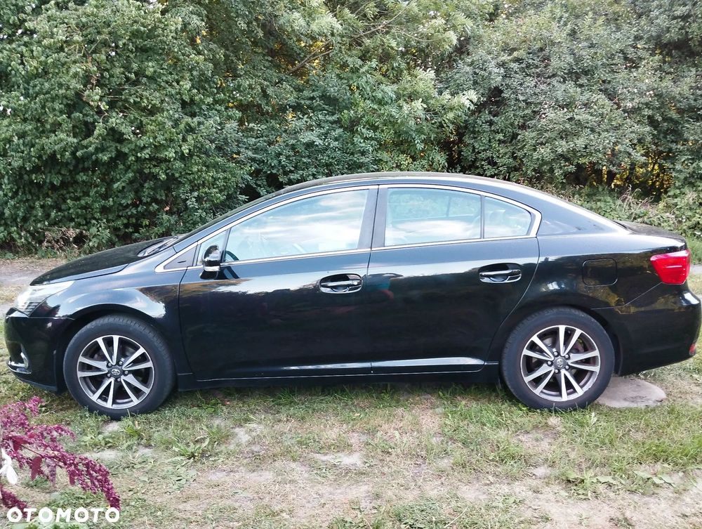 Toyota Avensis 2.0 D-4D Premium - 1