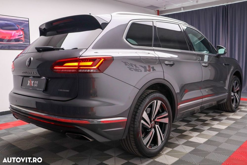 Volkswagen Touareg - 18
