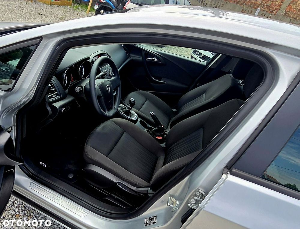 Opel Astra - 8