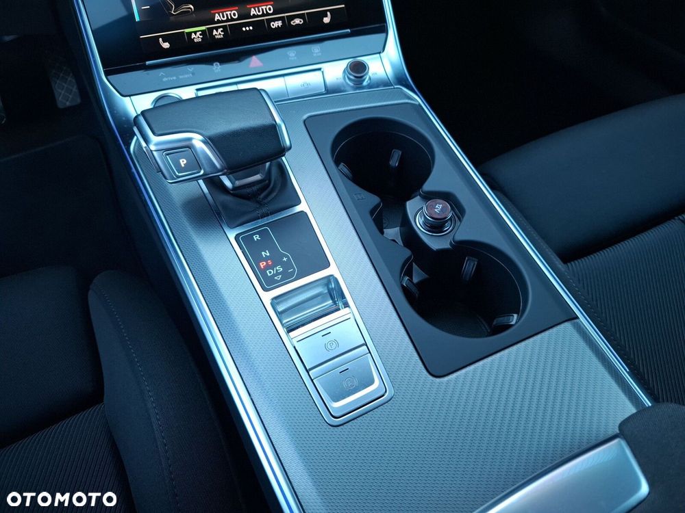 Audi A6 Avant - 26