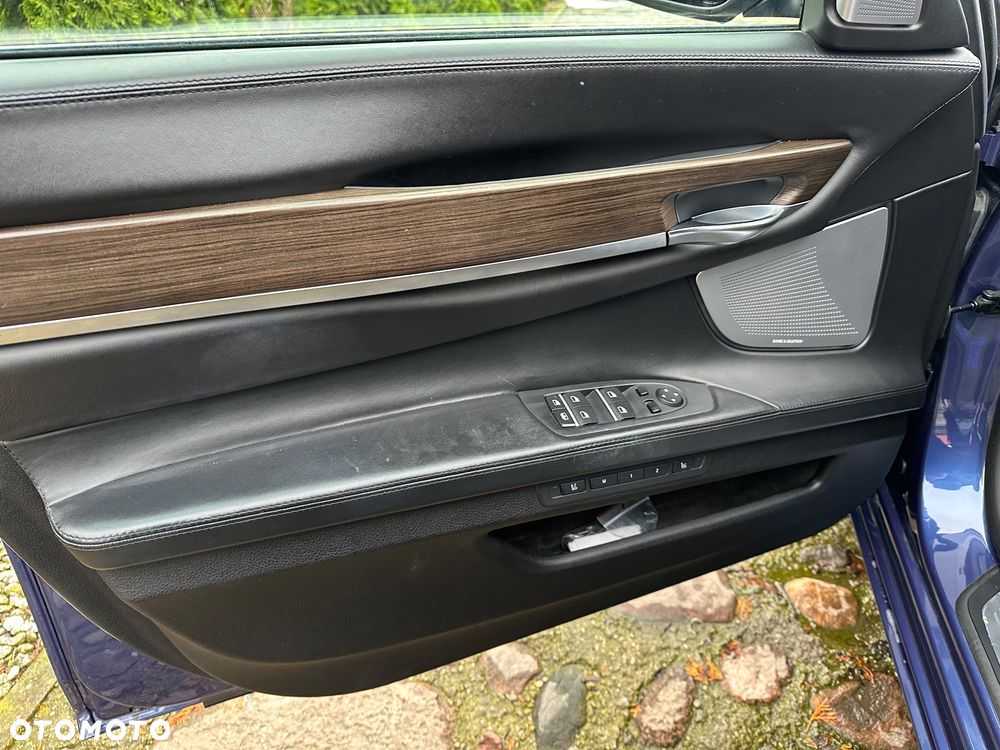 BMW-ALPINA B7 Biturbo - 20