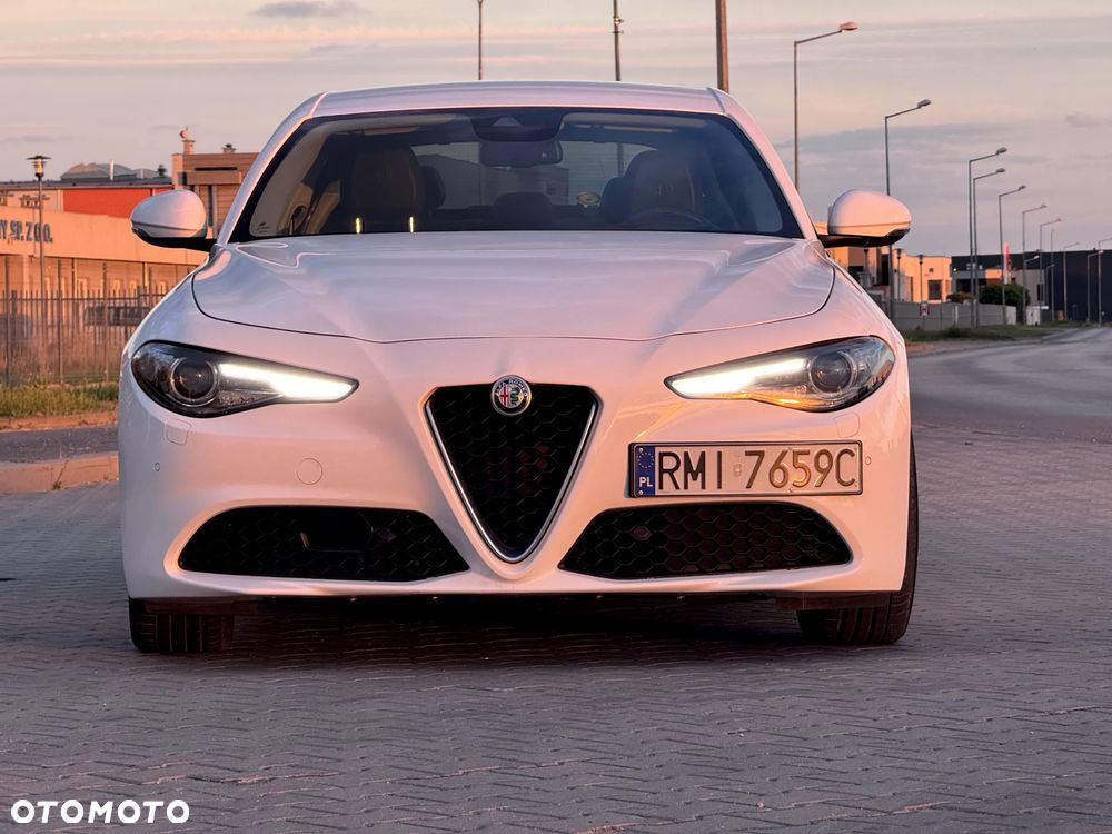 Alfa Romeo Giulia 2.2 Diesel AT8 Super - 5