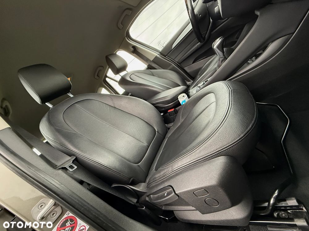 BMW X1 xDrive20d xLine sport - 16