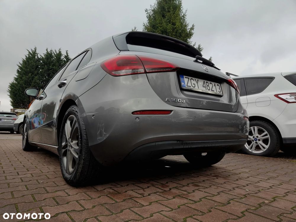 Mercedes-Benz Klasa A 180 d 7G-DCT - 12
