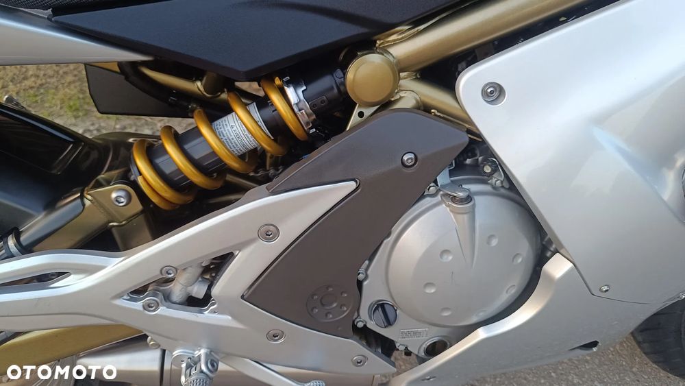 Kawasaki ER - 7