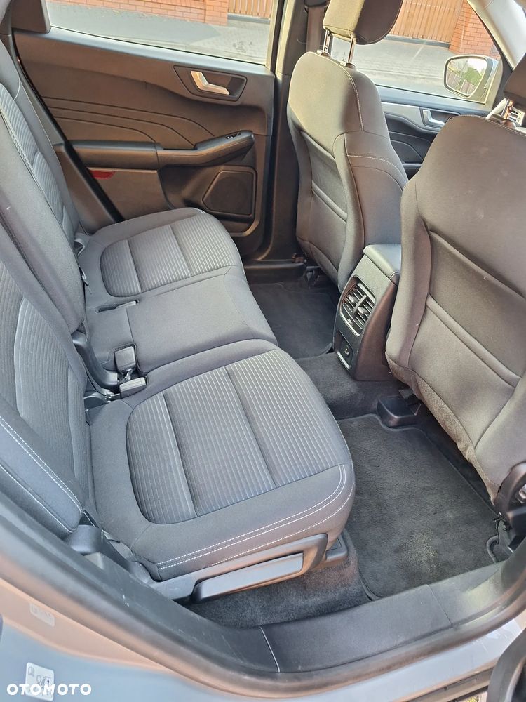 Ford Kuga 2.5 Duratec FHEV 4x4 TITANIUM - 6
