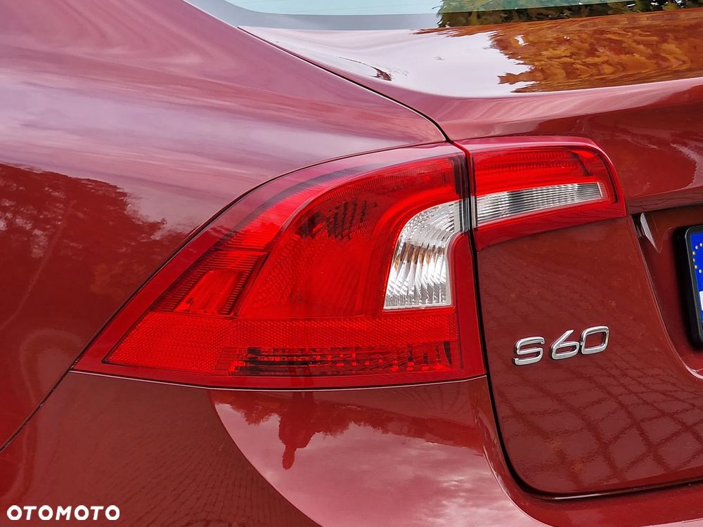 Volvo S60 T5 Geartronic Summum - 17