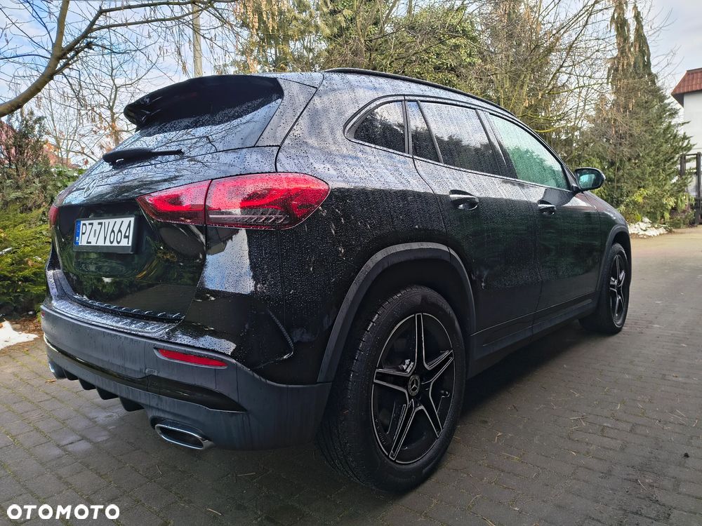 Mercedes-Benz GLA 250 8G-DCT AMG Line - 17