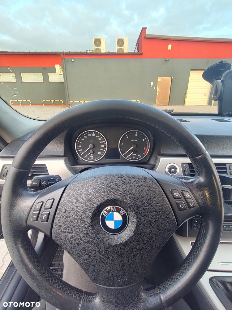 BMW Seria 3 320d DPF - 15