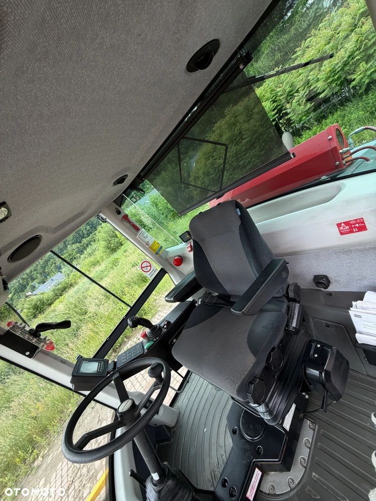 Atlas Copco DYNAPAC CA3500D Walec Drogowy Terenowy Guma-Stal. 12 ton. Import Norwegia 2015rok. Maszyna w pięknym stanie! Wentylacja Klima. Serwisy w Dekra AKTUALNE. Zero zniszczeń IGŁA Po serwisach eksploatacyjnych w Norwegii. Walec z Upadłości od pierwszego właściciela. Posiada system przeciwpożarowy! Obrotowy fotel wraz ze sterowaniem. Gniazdo 230volt. Dokumenty Dekra! Silnik Cummins 140Km. Nagłośnienie radio na pilot! Usb. Zero luzów i wycieków! - 13