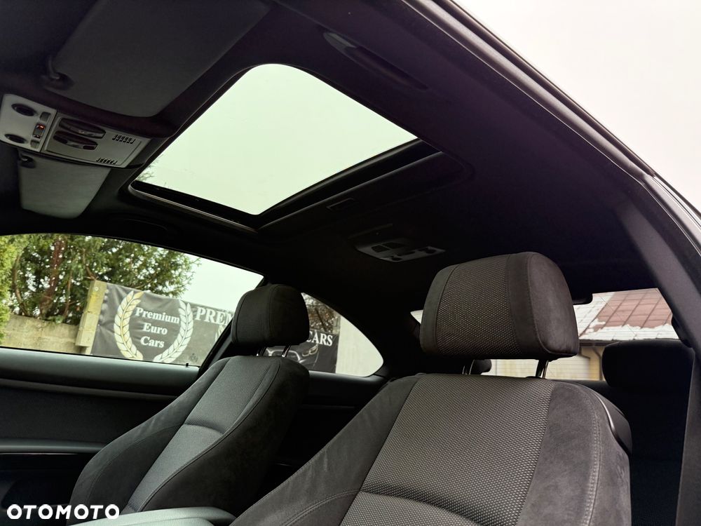 BMW Seria 3 320d DPF Efficient Dynamics Edition - 25