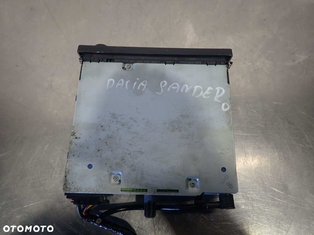 RADIO DACIA SANDERO 39000401 - 4