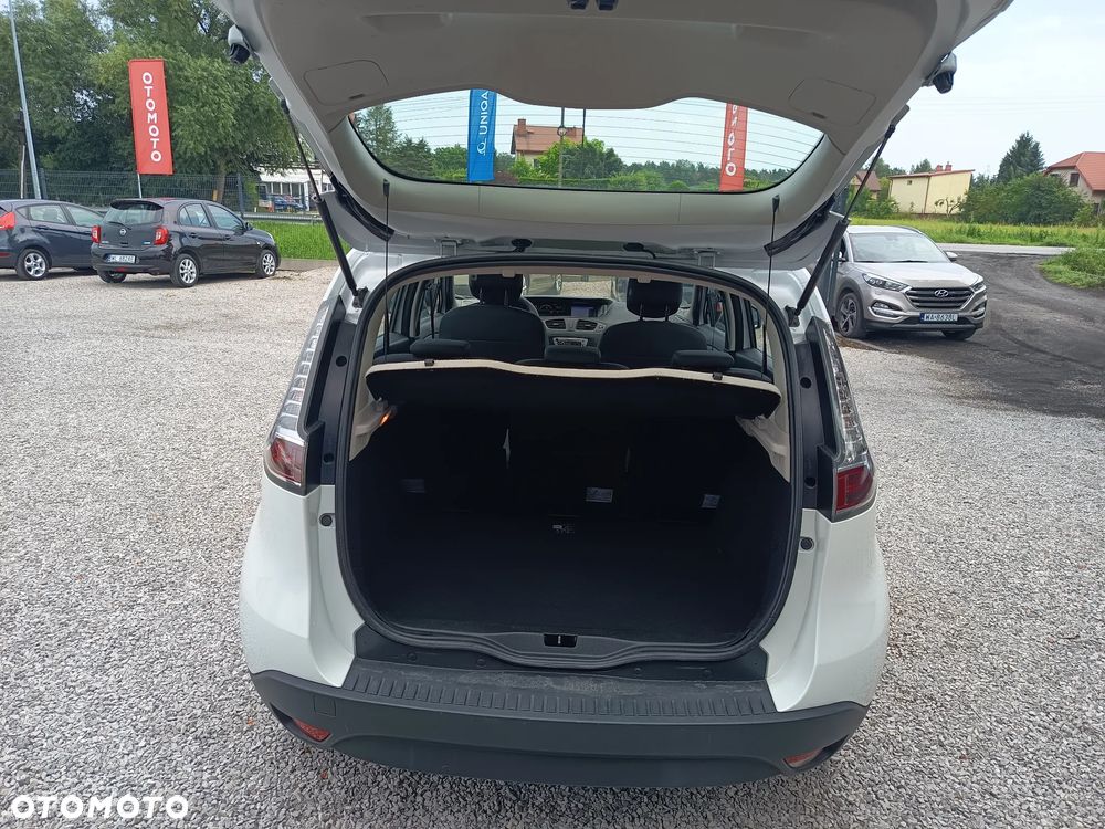 Renault Scenic 1.6 16V 110 TomTom Edition - 27