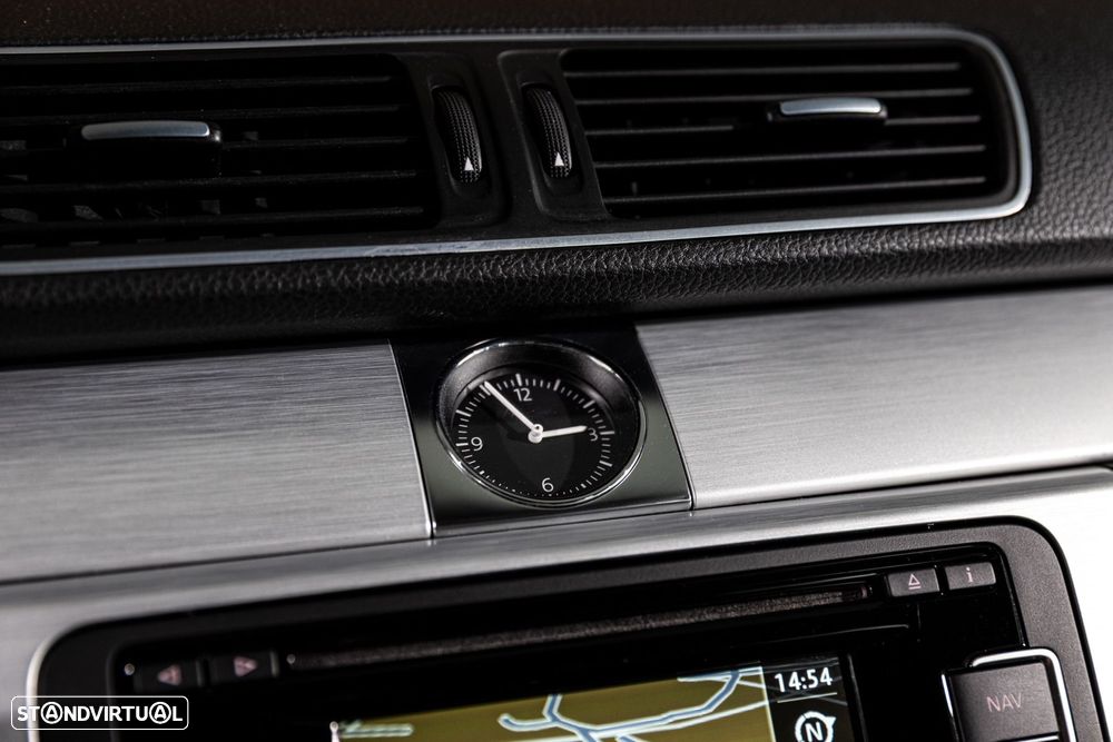 VW Passat Alltrack - 15