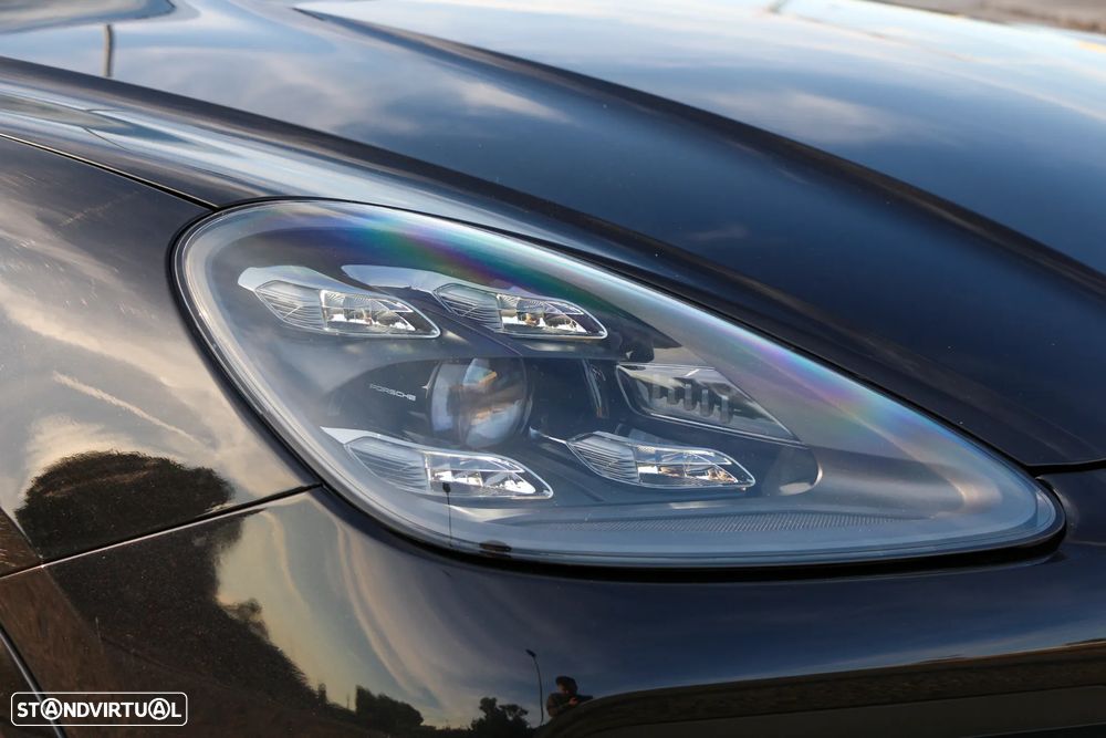 Porsche Cayenne E-Hybrid - 8