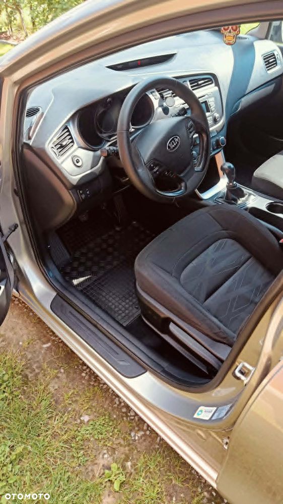 Kia Ceed 1.6 GDI M - 11