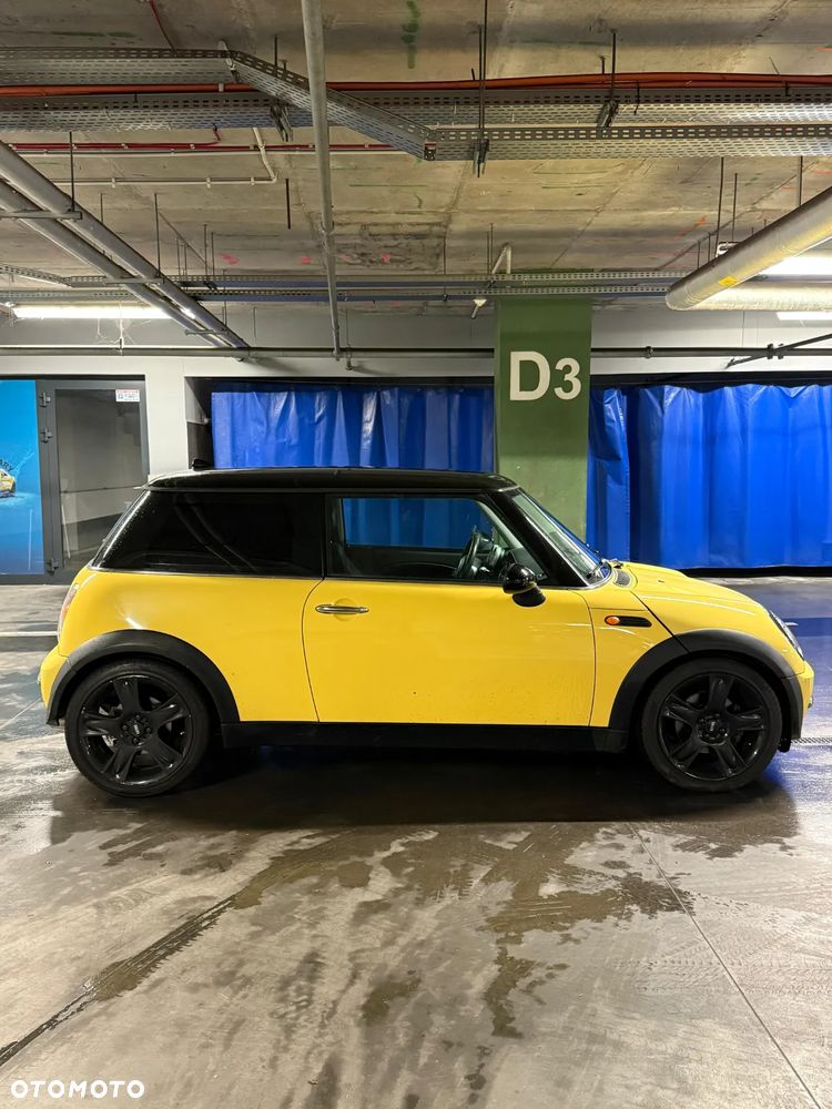 MINI Cooper Standard - 3