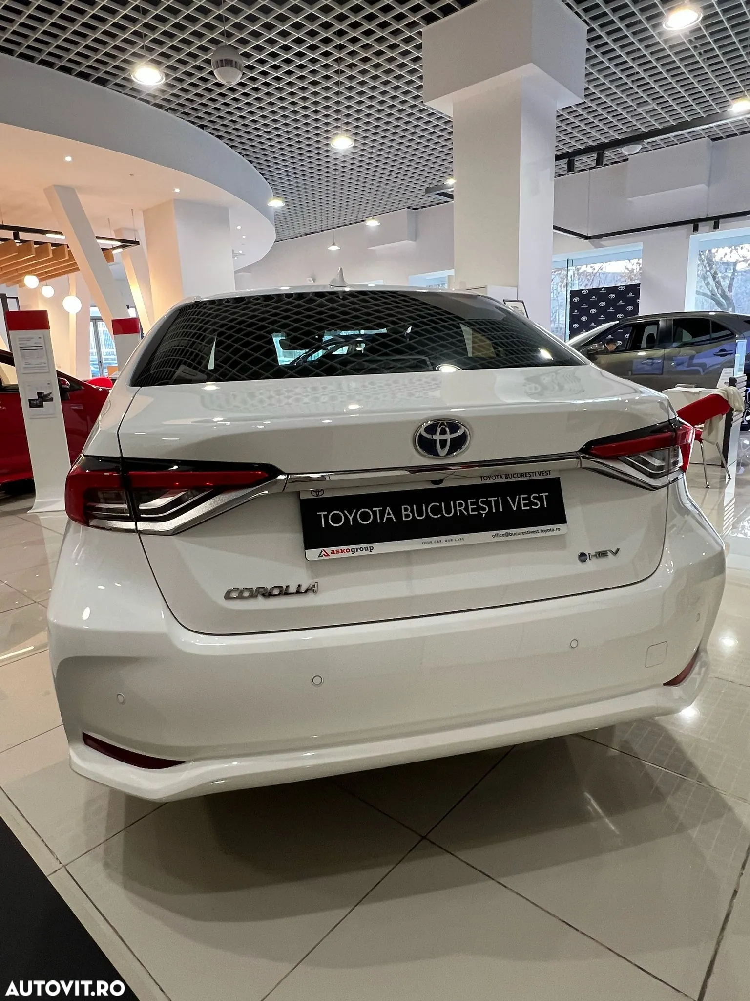 Toyota Corolla Sedan 1.8 HSD Business - 5