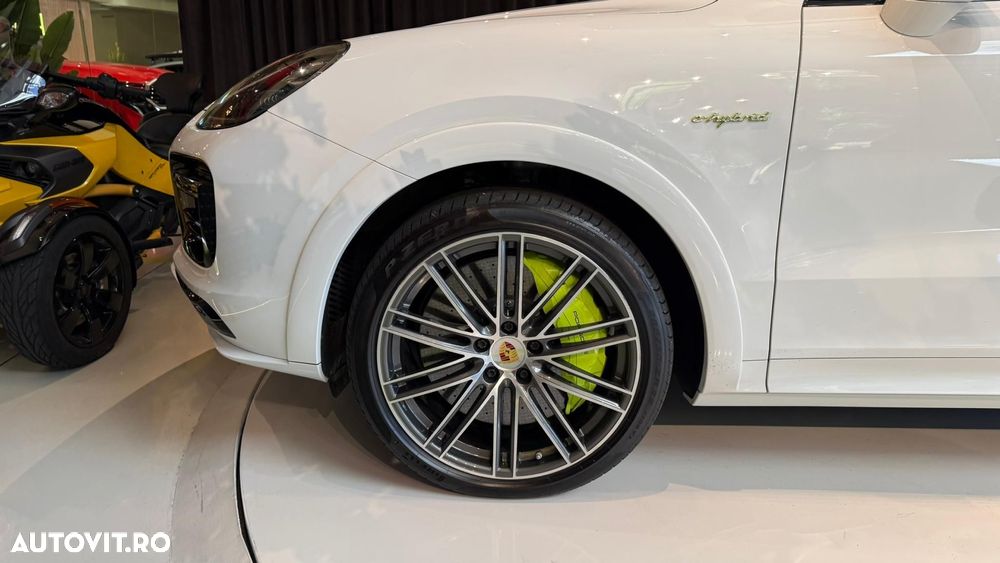 Porsche Cayenne - 8