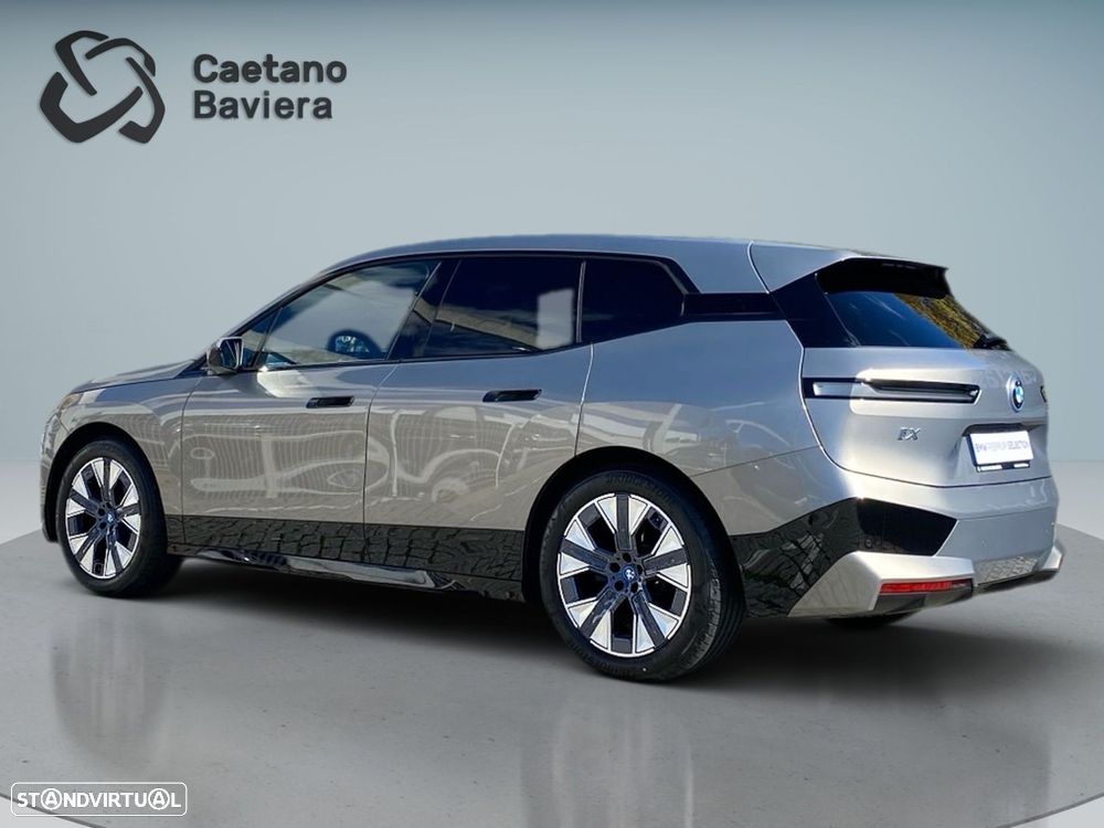 BMW iX xDrive 50 Pack Desportivo - 35