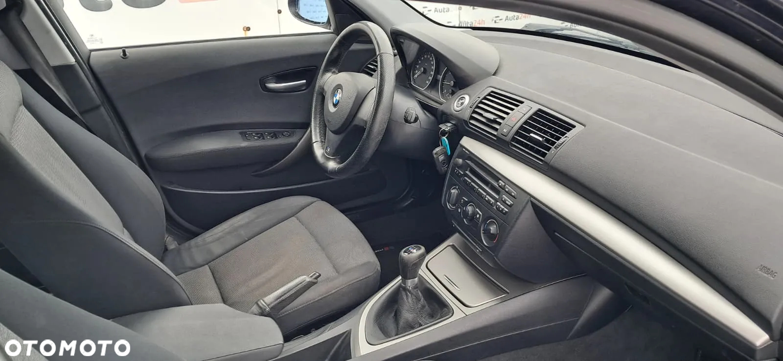 BMW Seria 1 120i - 13