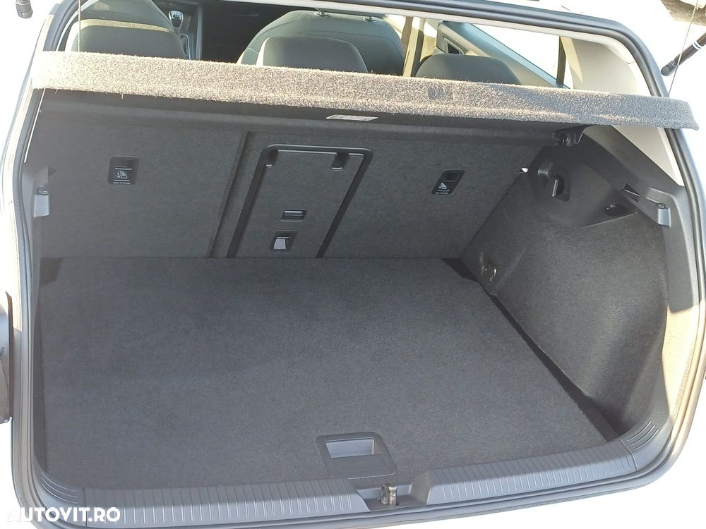 Volkswagen Golf 1.5 TSI ACT Life - 7