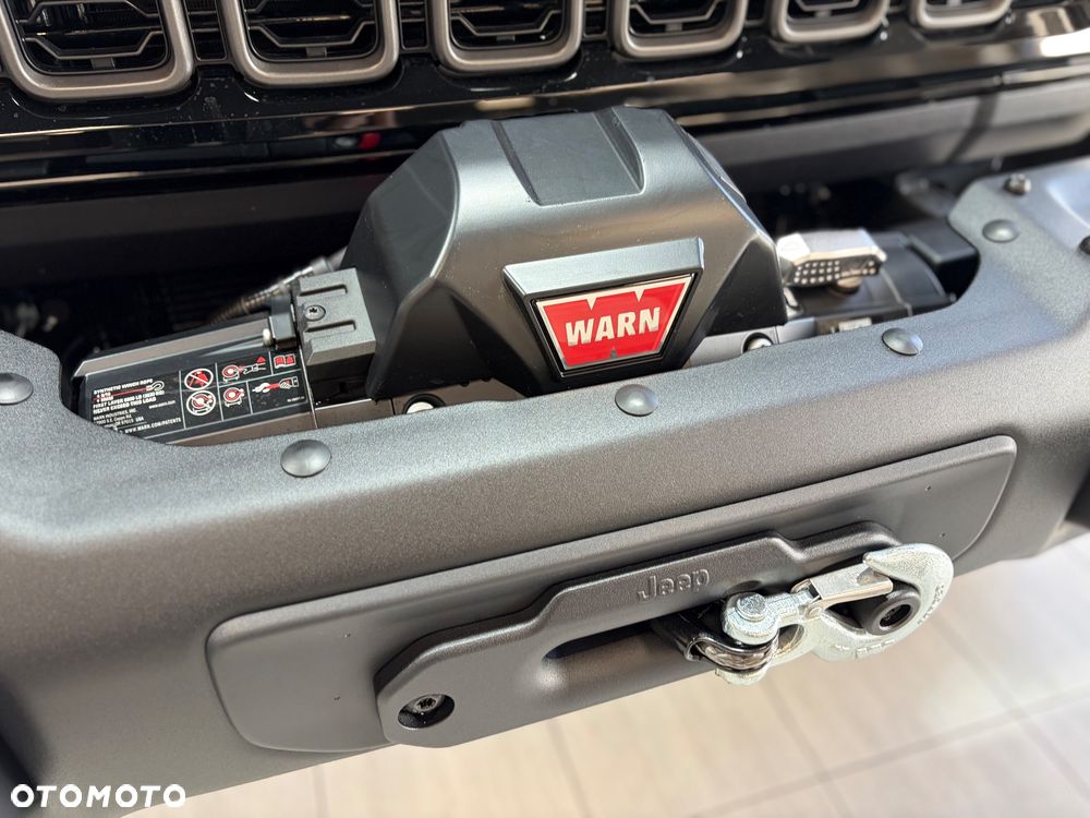 Jeep Wrangler - 8