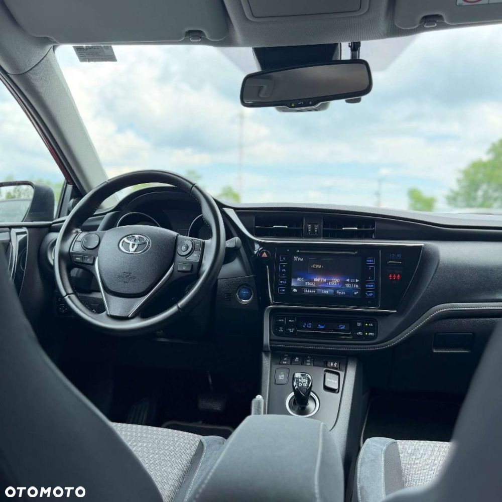 Toyota Auris - 25