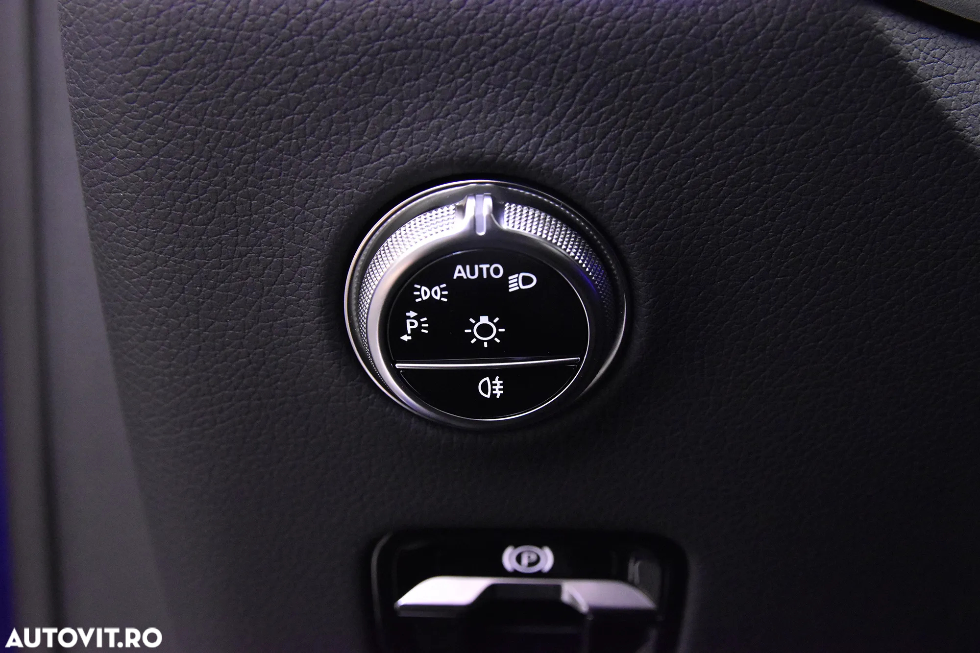 Mercedes-Benz GLC 220 d 4MATIC MHEV - 15