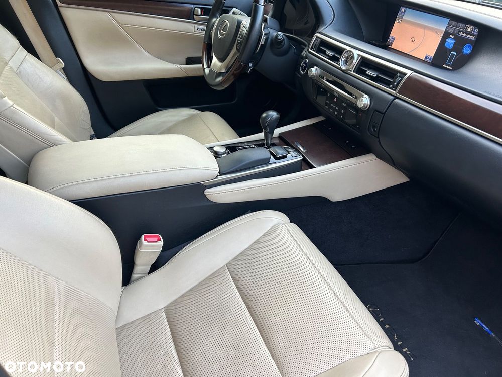 Lexus GS 450h Prestige - 18
