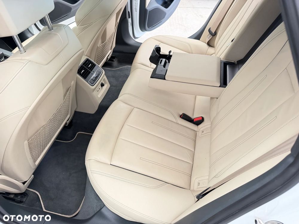 Audi A4 Limousine 45 TFSI quattro S tronic S line - 8