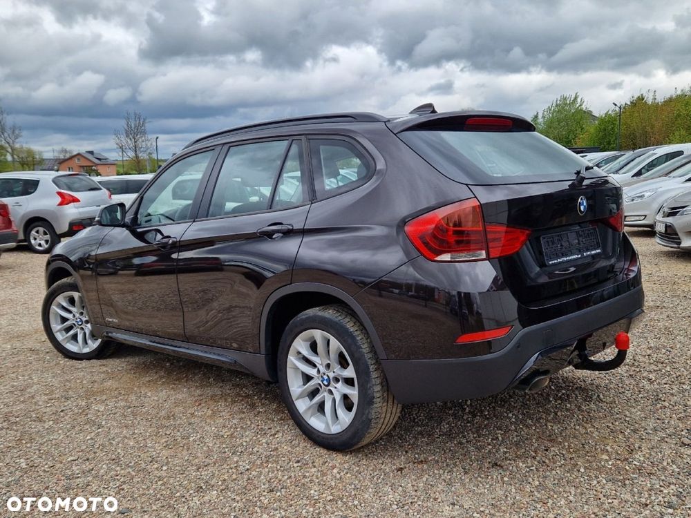 BMW X1 xDrive18d Sport Line - 3