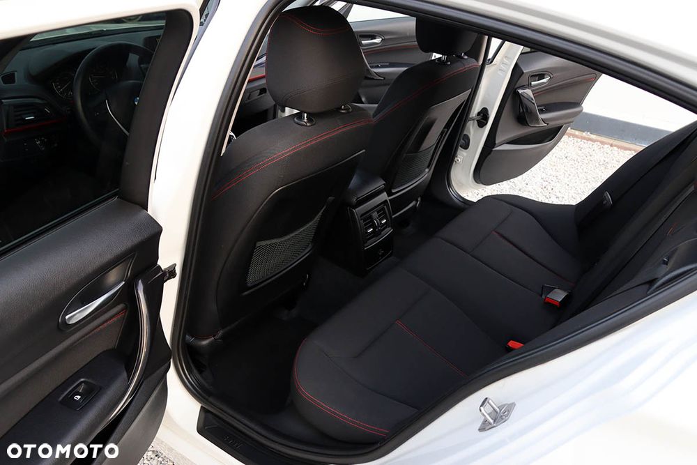 BMW Seria 1 116i Sport Line - 28