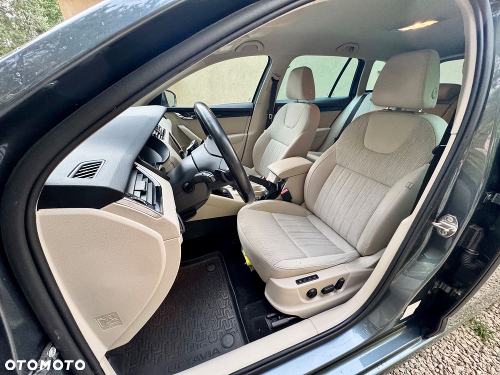 Skoda Octavia 1.5 TSI ACT Style DSG - 4