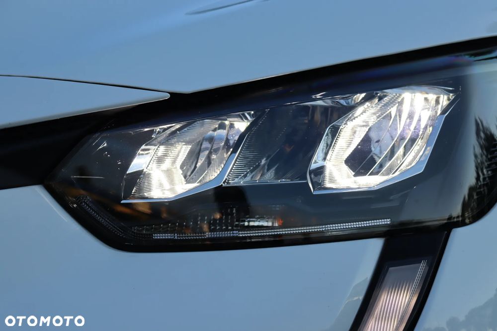 Peugeot 208 1.2 PureTech Allure S&S EAT8 - 15
